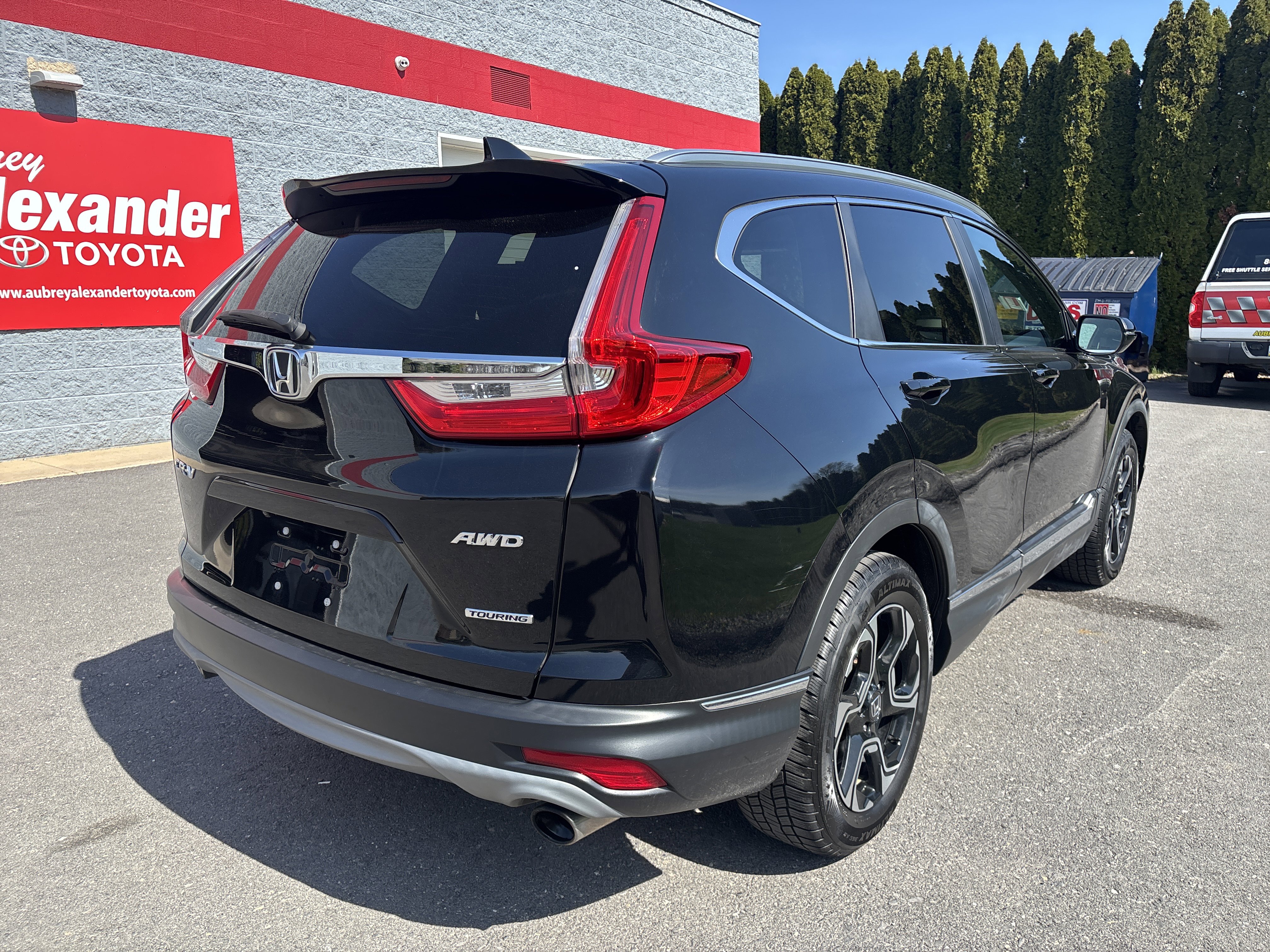 Used 2018 Honda CR-V Touring image 3