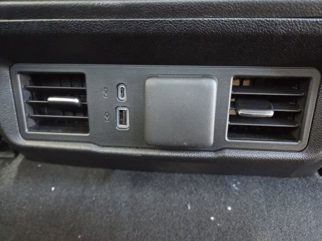 New 2026 GMC Sierra 1500 Elevation image 9