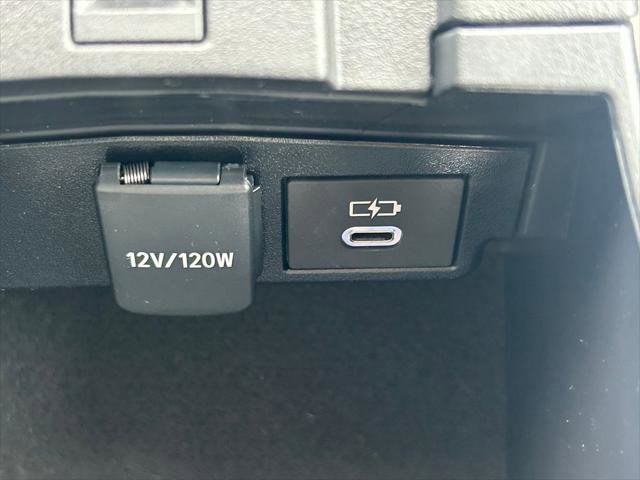 Certified 2026 Toyota Corolla LE FWD image 28