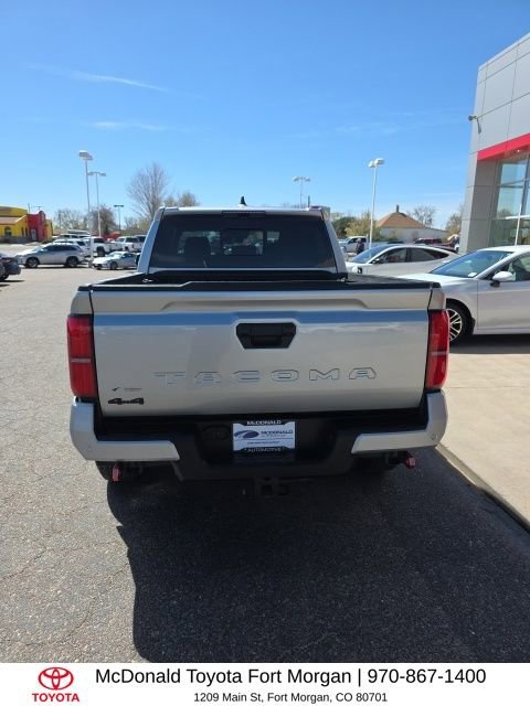 Used 2024 Toyota Tacoma TRD Off-Road w/ TRD Off Road Upgrade Package image 4