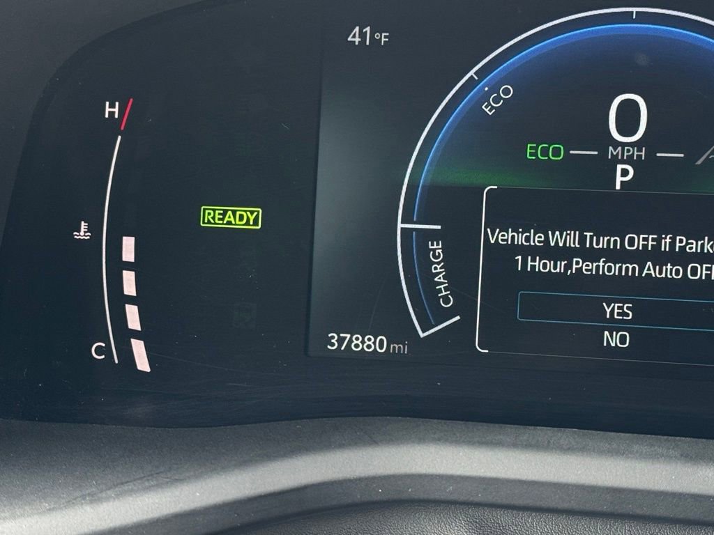 Used 2025 Toyota Camry LE FWD image 28