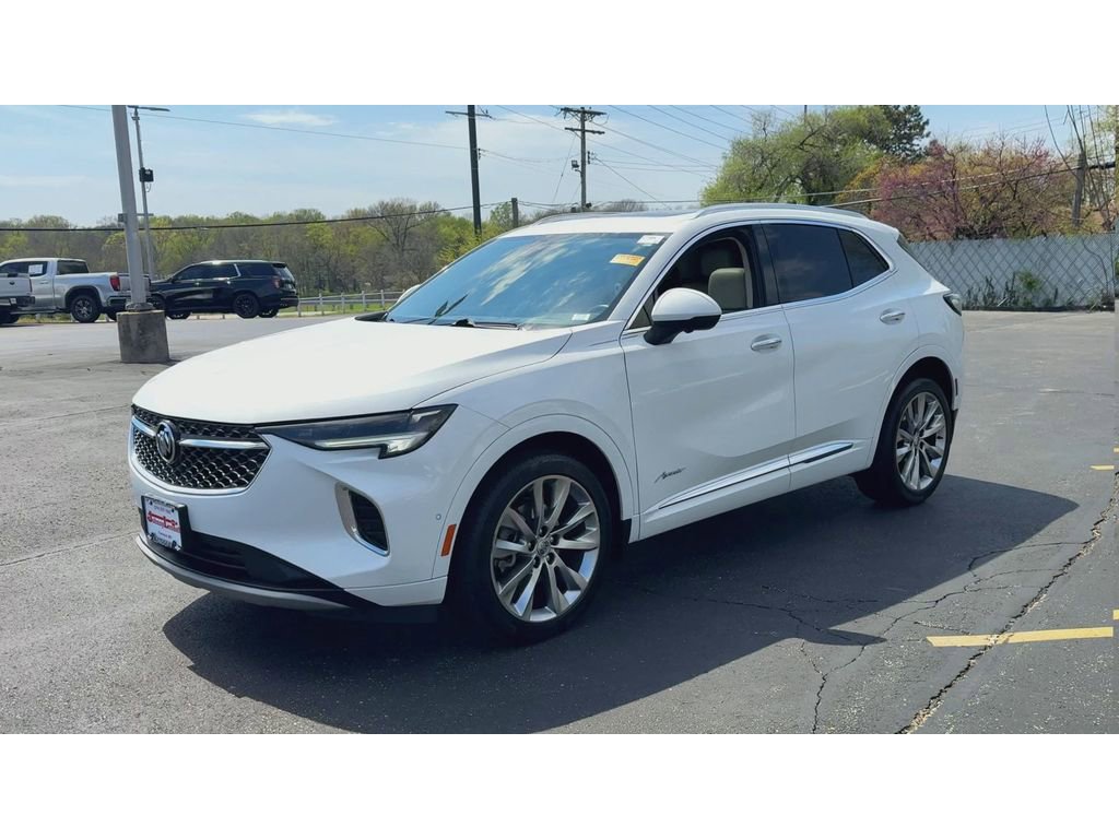 Used 2022 Buick Envision Avenir w/ Technology Package II image 4