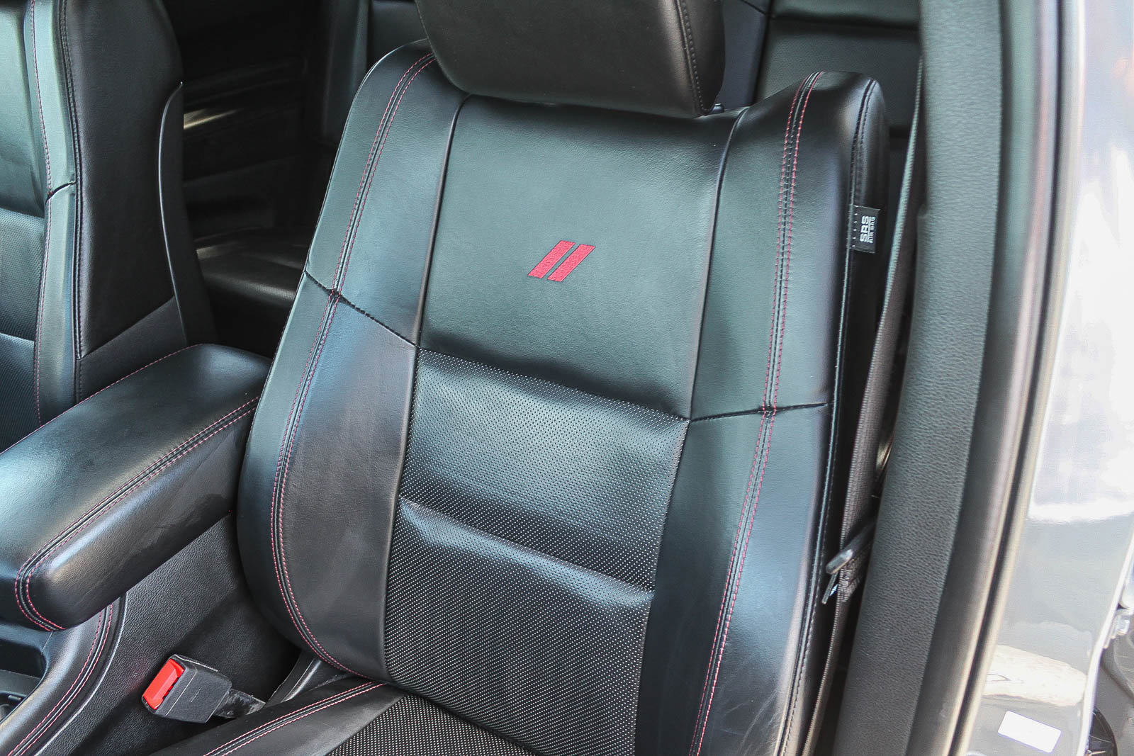 Used 2021 Dodge Durango R/T w/ Technology Group image 27