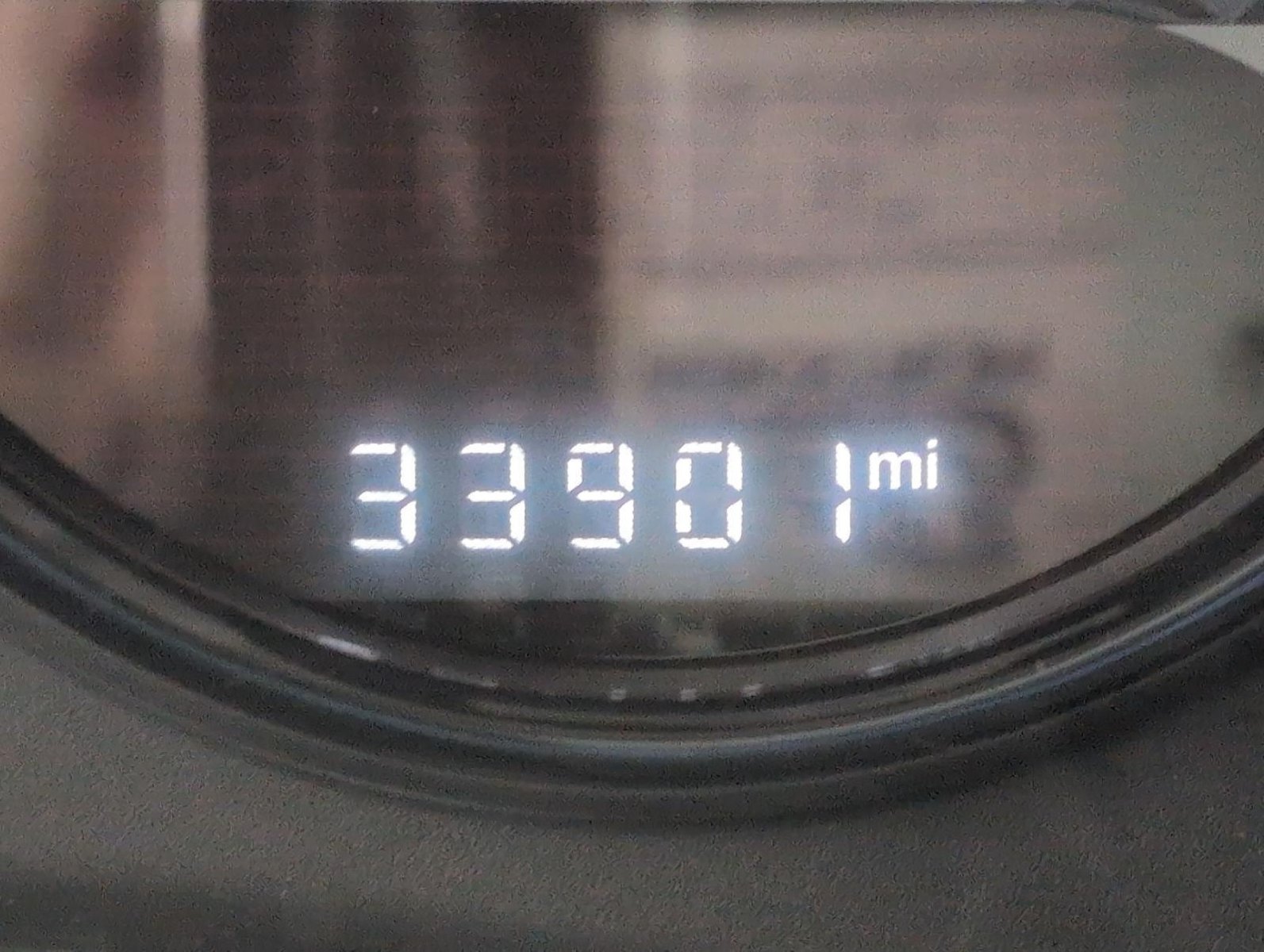 Used 2017 Jeep Wrangler Unlimited Sahara AWD/4WD image 3