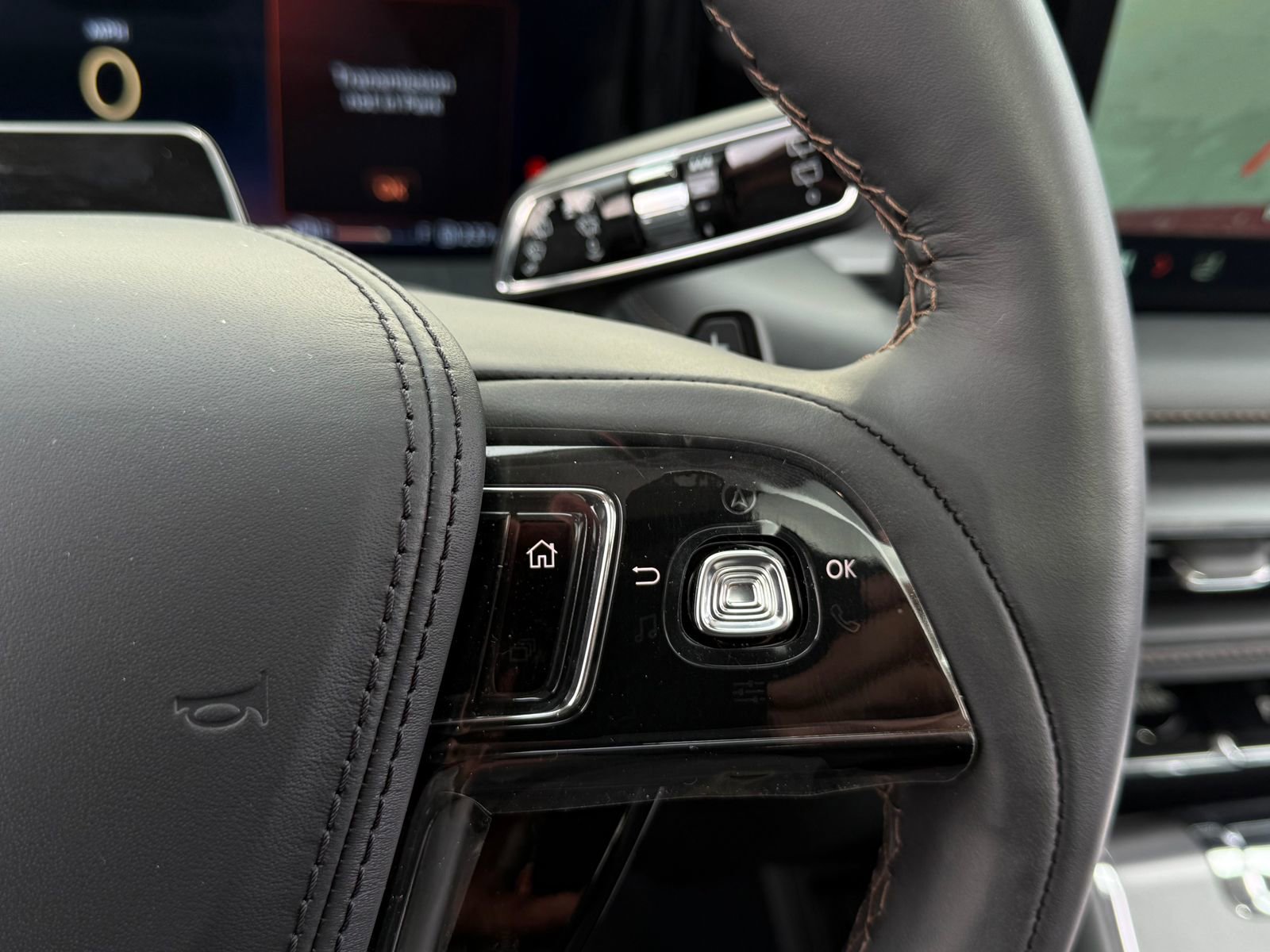 New 2026 Lincoln Aviator AWD image 33