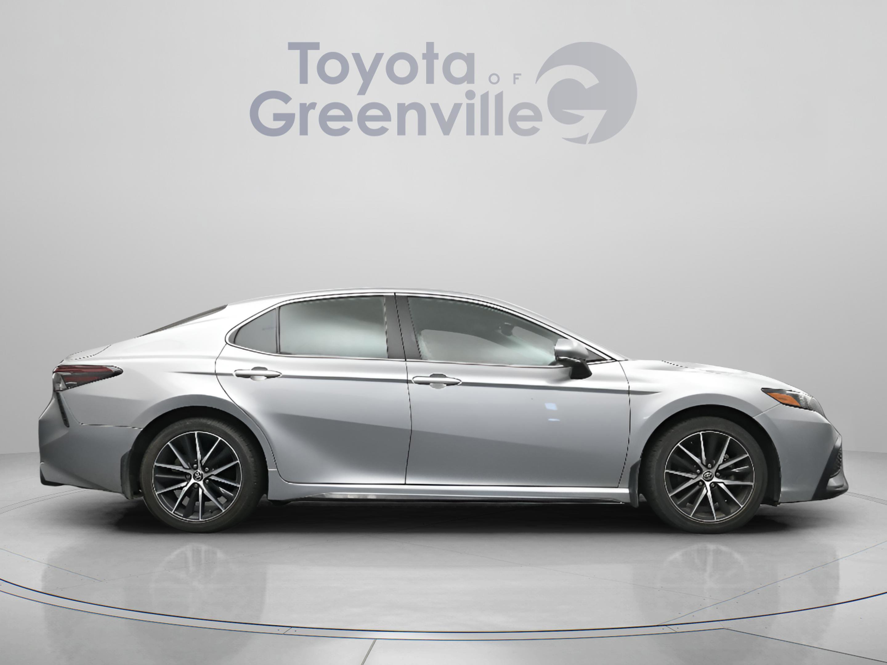 Certified 2024 Toyota Camry SE FWD image 18