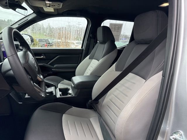 Used 2025 Toyota Tacoma TRD Sport AWD/4WD image 28