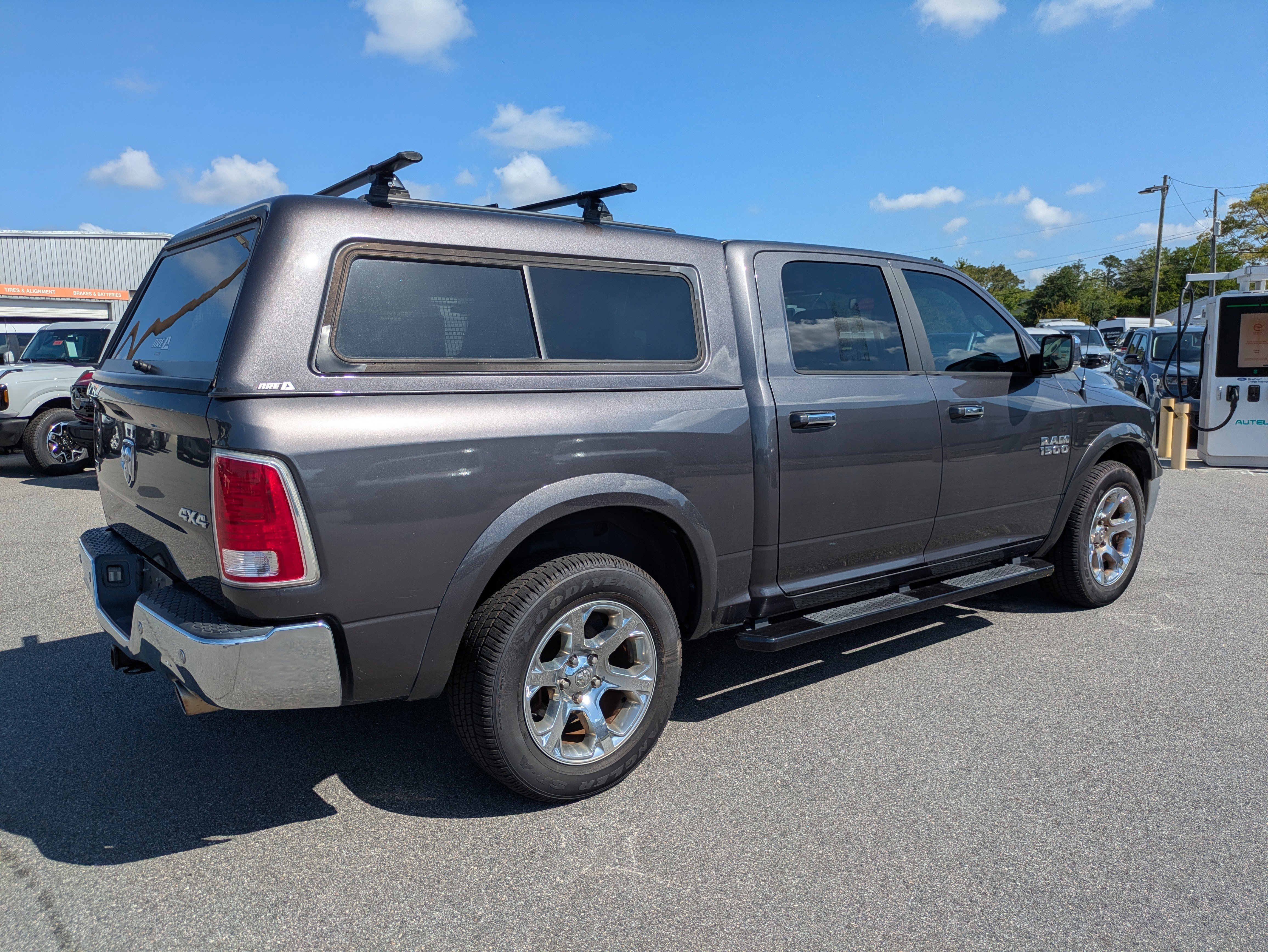 Used 2018 RAM 1500 Laramie w/ Convenience Group image 4