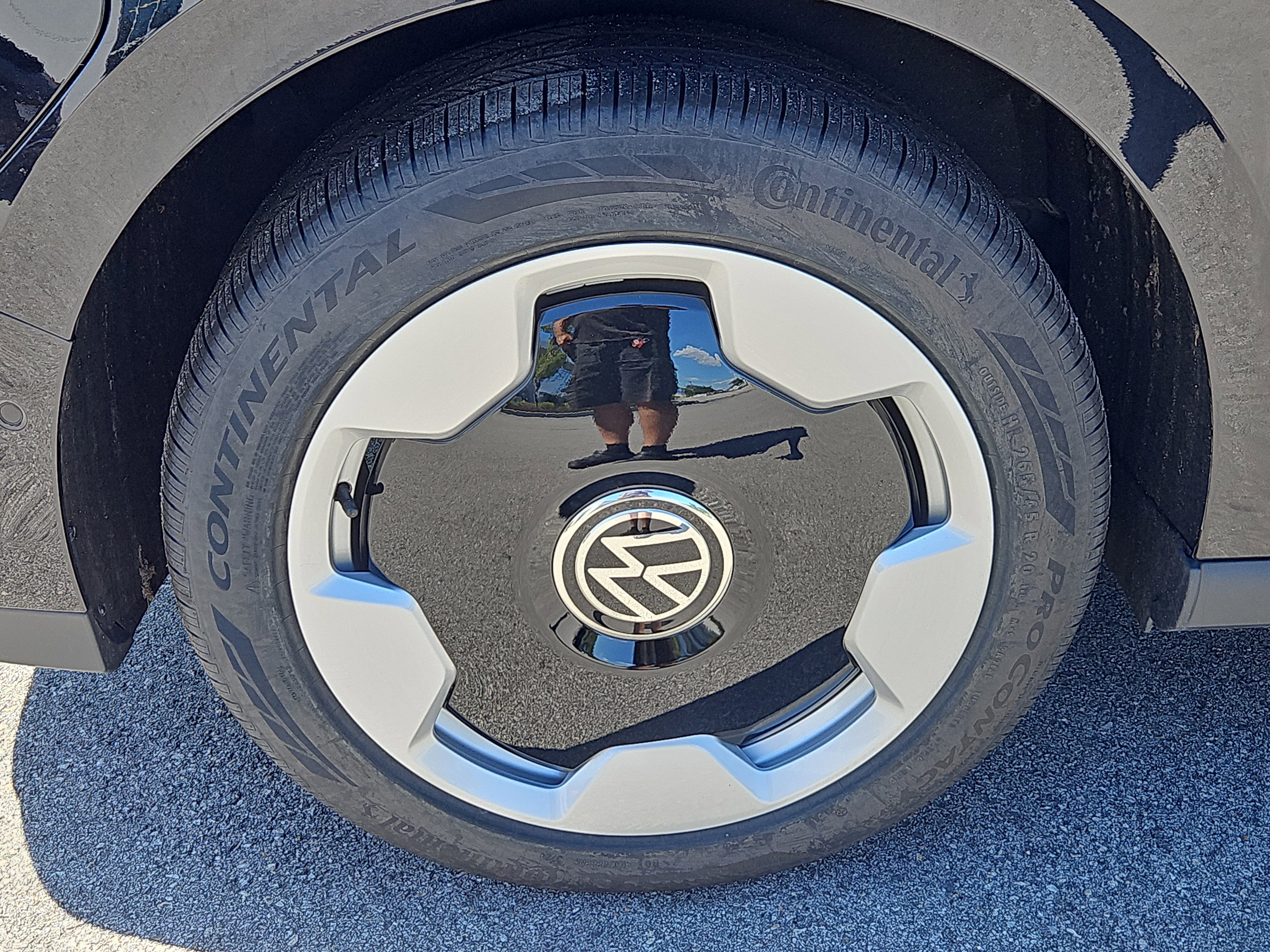 New 2025 Volkswagen ID. Buzz Pro S image 3