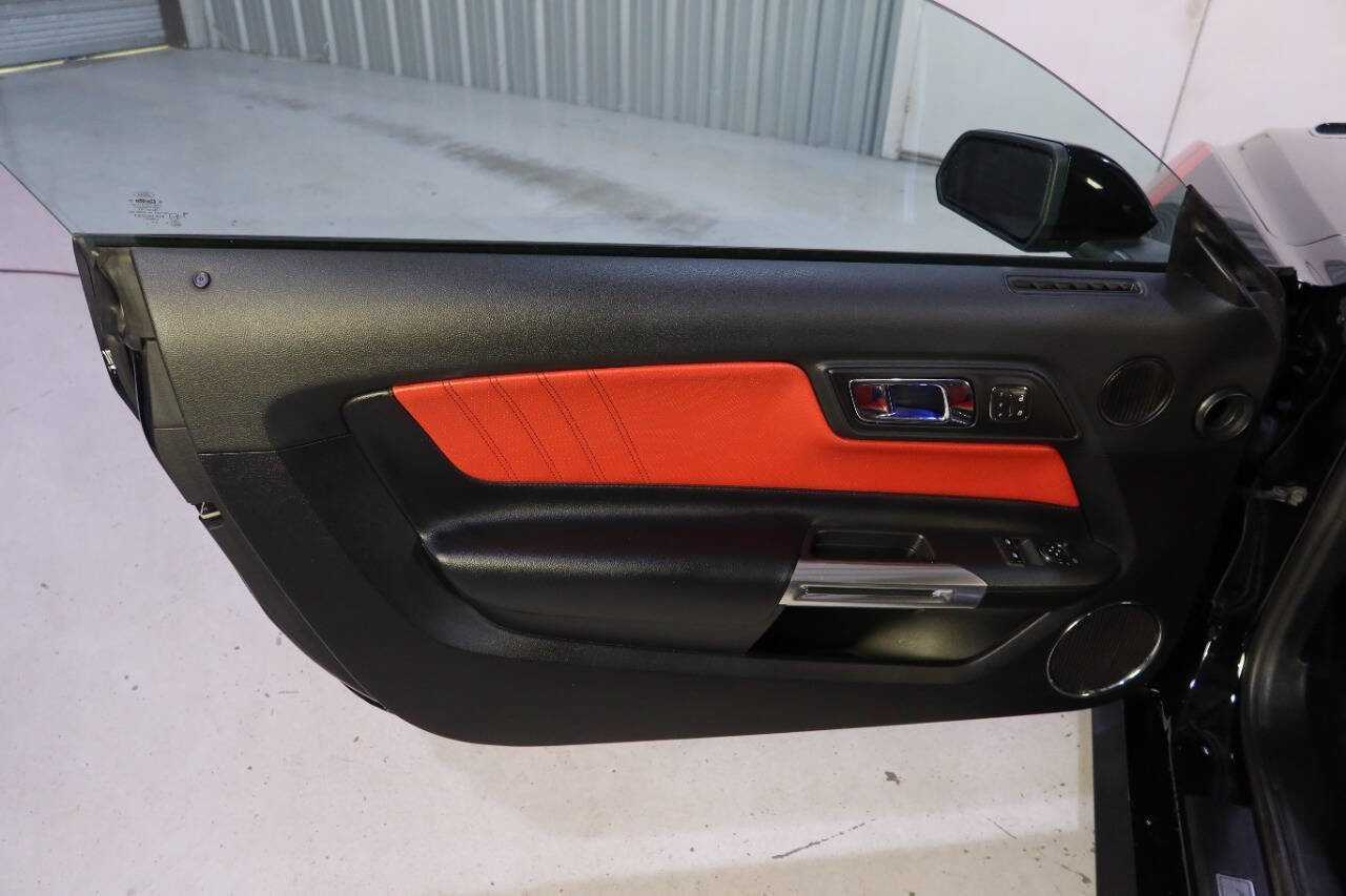 Used 2017 Ford Mustang GT Premium w/ GT Performance Package image 19