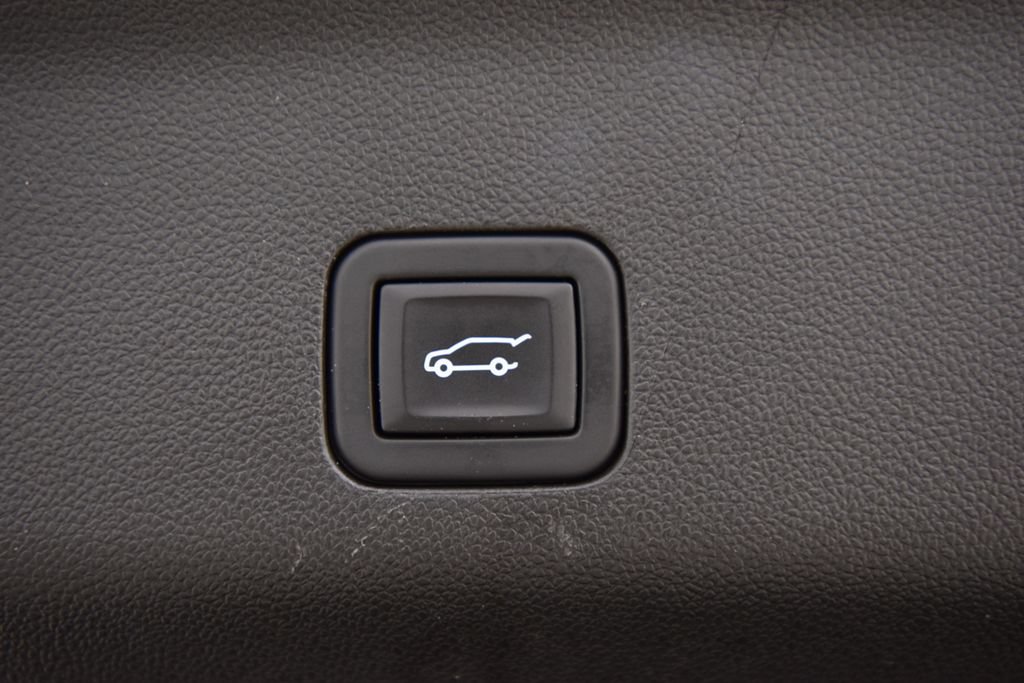 Used 2023 Chevrolet Tahoe LT AWD/4WD image 24