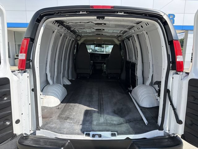 Used 2025 GMC Savana 2500 w/ Driver Convenience Package RWD image 23