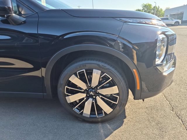 New 2026 Mitsubishi Outlander SE FWD image 10