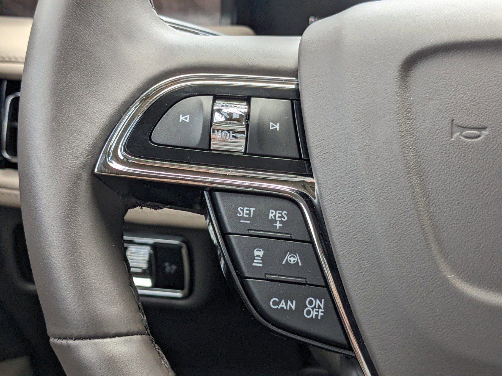 Certified 2023 Lincoln Nautilus Reserve w/ Equipment Group 201A image 27