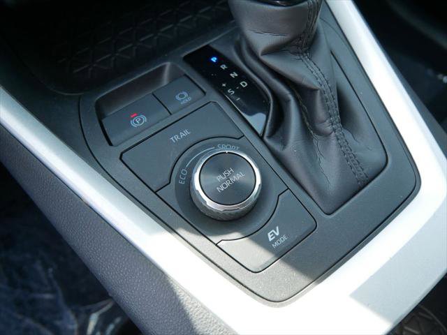 Certified 2025 Toyota RAV4 XLE image 17
