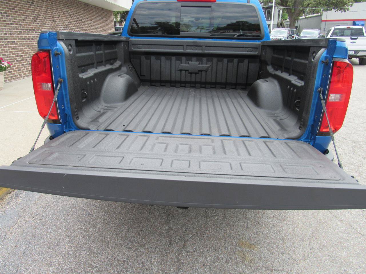 Used 2021 Chevrolet Colorado Z71 AWD/4WD image 13