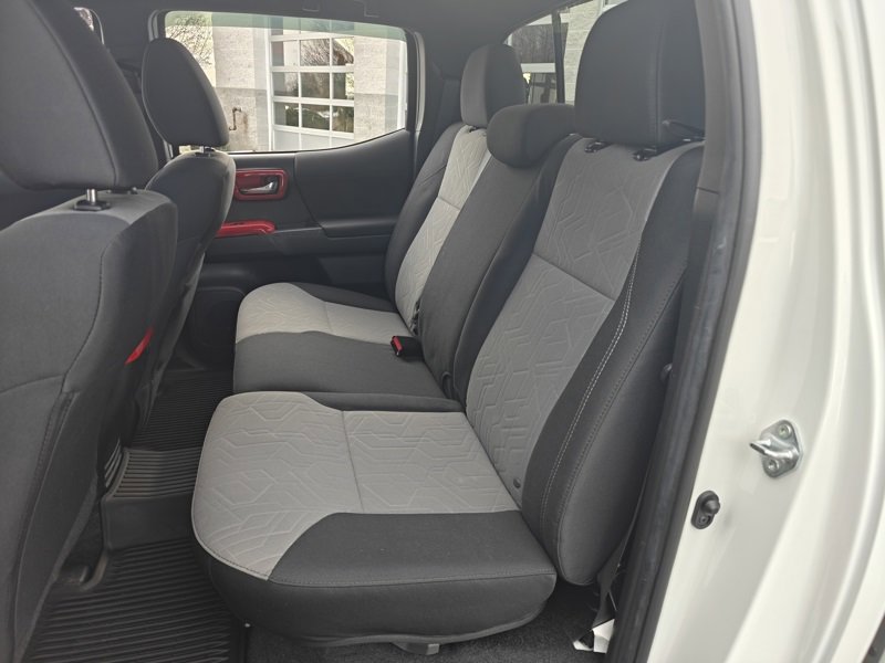 Used 2021 Toyota Tacoma TRD Off-Road image 14