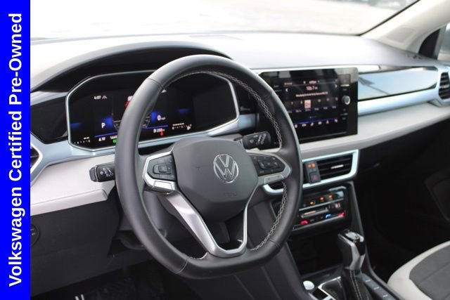 Used 2025 Volkswagen Taos SE image 14