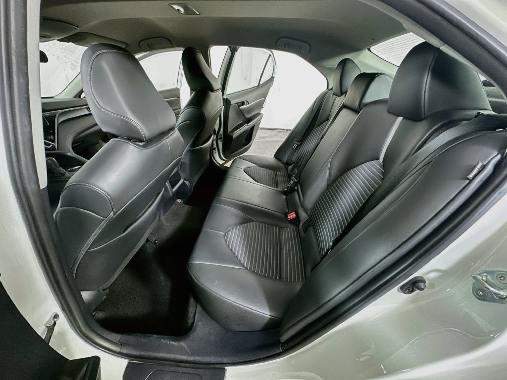 Used 2024 Toyota Camry SE FWD image 16