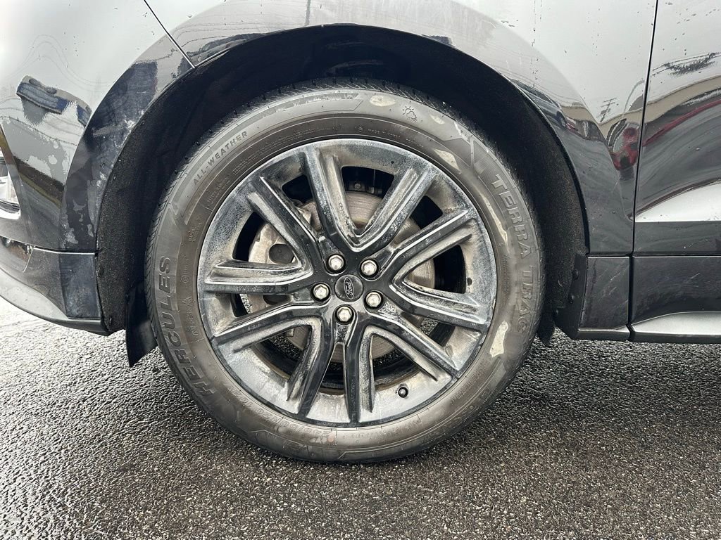 Used 2024 Ford Edge ST-Line image 11