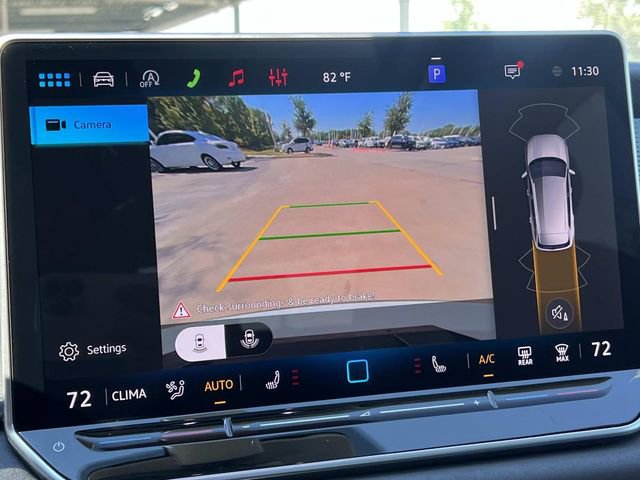 New 2026 Volkswagen Tiguan SE FWD image 18
