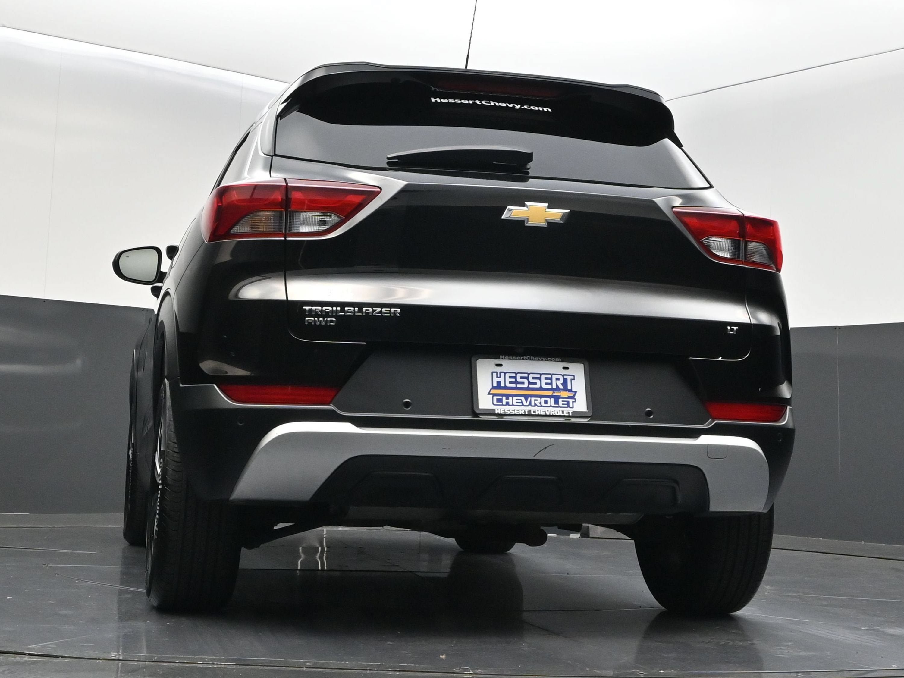 Used 2021 Chevrolet TrailBlazer LT w/ Premium Seating Package AWD/4WD image 41
