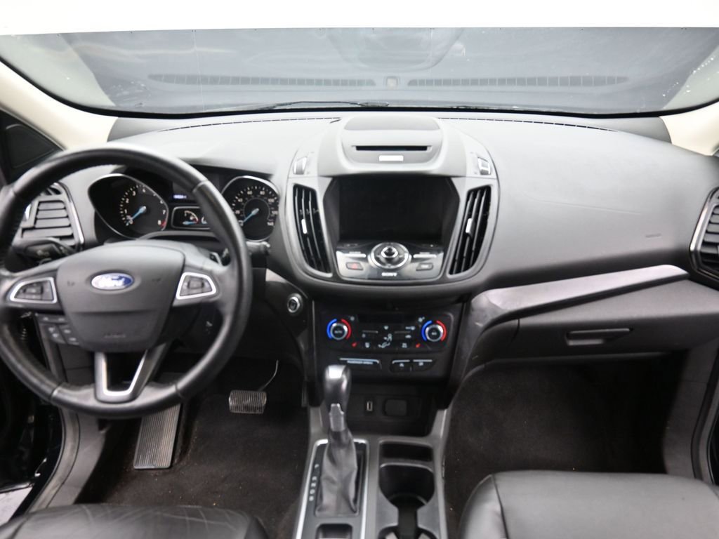 Used 2017 Ford Escape Titanium image 10
