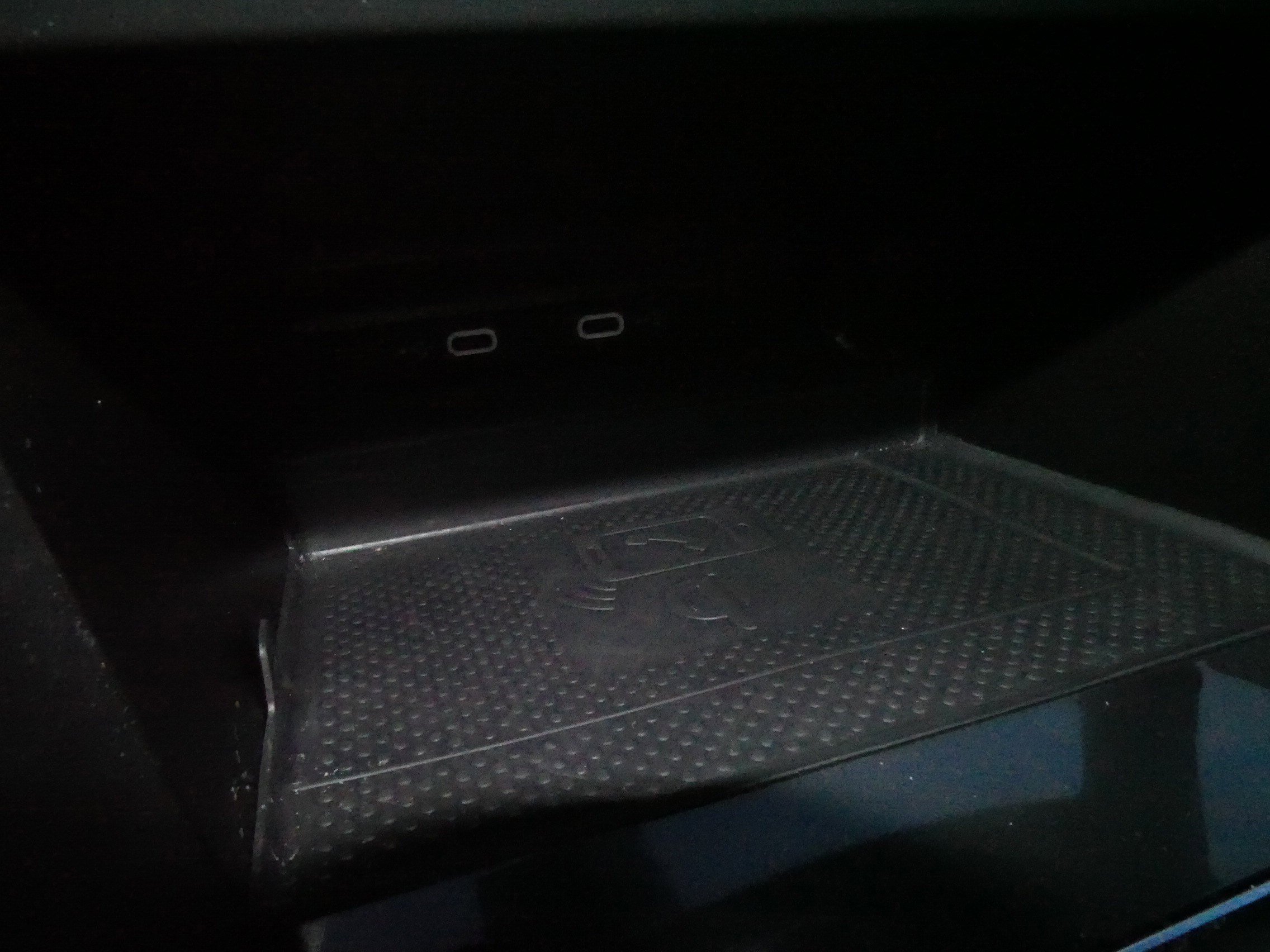 Certified 2022 Volkswagen Tiguan SEL R-Line image 31