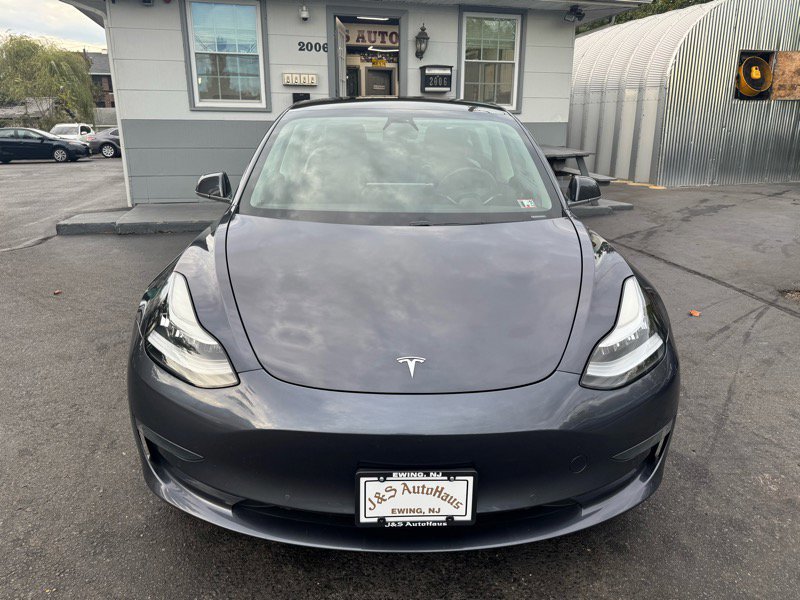 Used 2020 Tesla Model 3 Standard Range Plus image 2