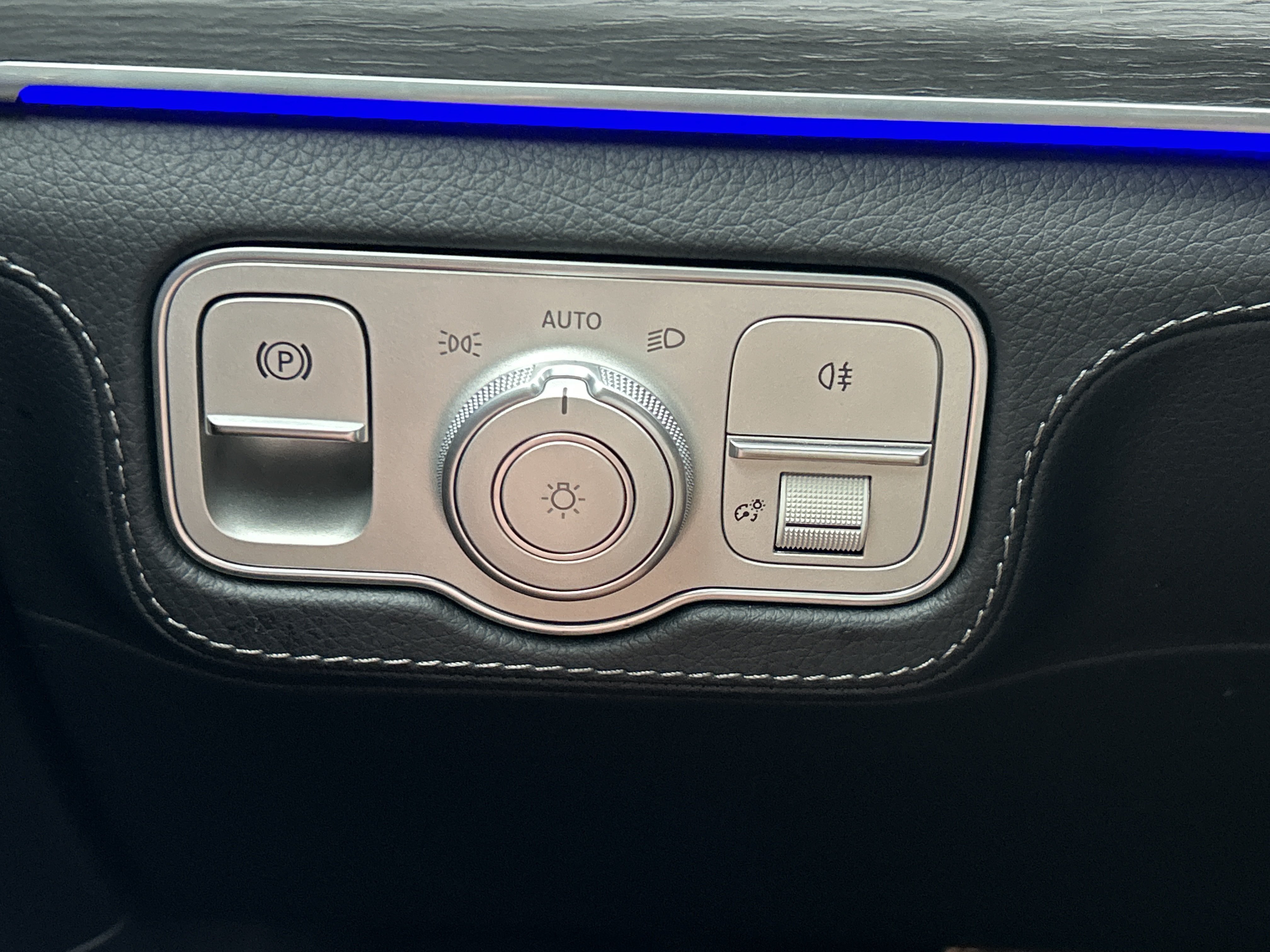Certified 2025 Mercedes-Benz GLS 450 4MATIC image 26