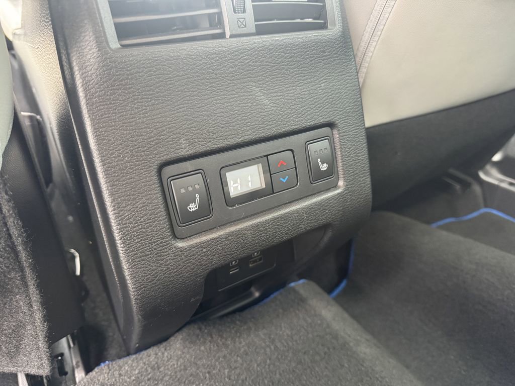 Used 2023 Mitsubishi Outlander SEL image 26