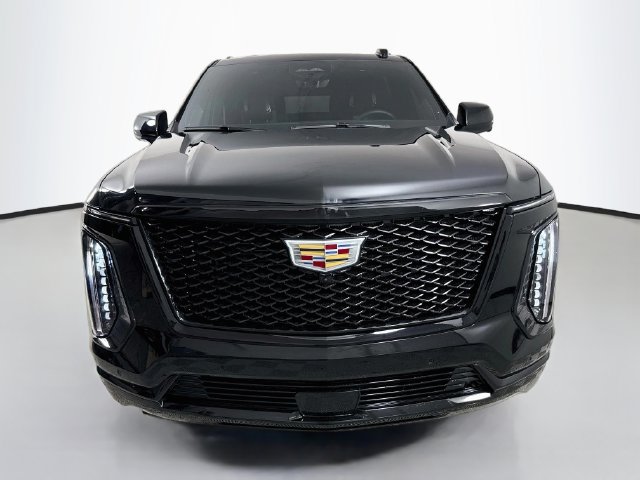 Used 2025 Cadillac Escalade ESV Sport Platinum AWD/4WD image 2