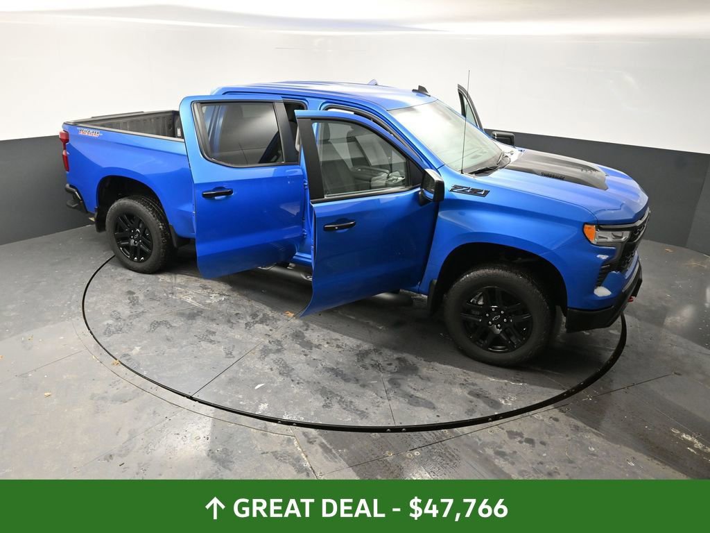 Used 2025 Chevrolet Silverado 1500 LT Trail Boss w/ LPO, Dark Essentials Package image 59