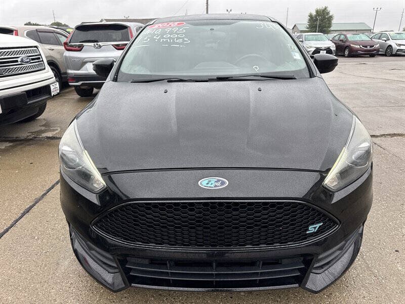 Used 2016 Ford Focus ST w/ Equipment Group 401A FWD image 12