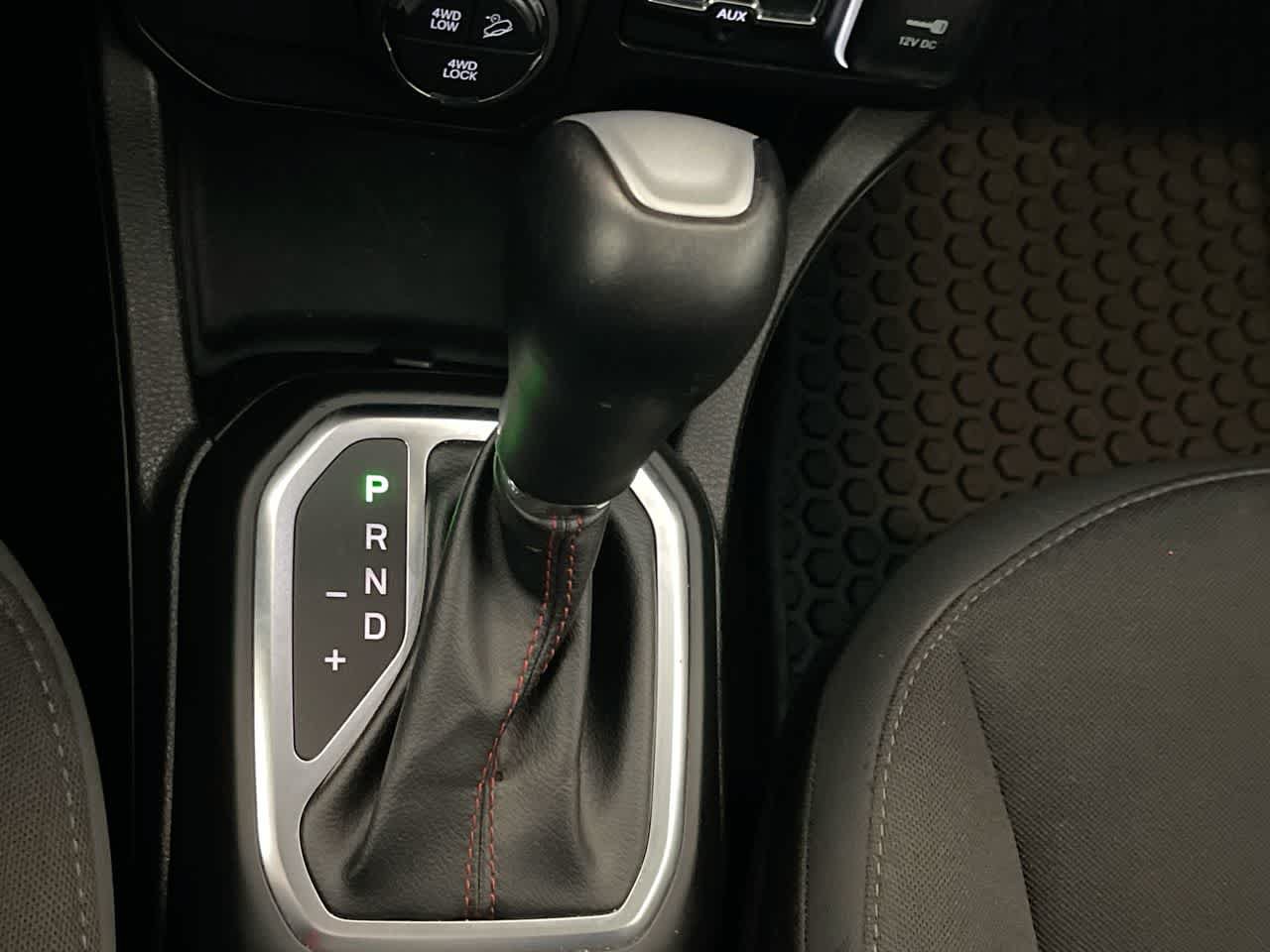 Used 2023 Jeep Renegade Trailhawk AWD/4WD image 20