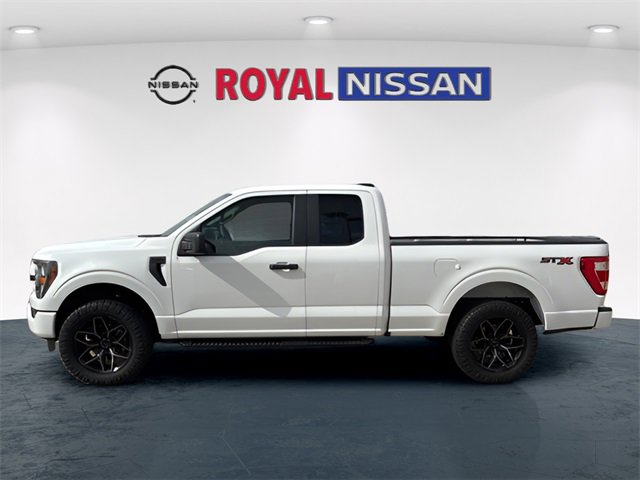 Used 2023 Ford F150 XL w/ STX Appearance Package image 4