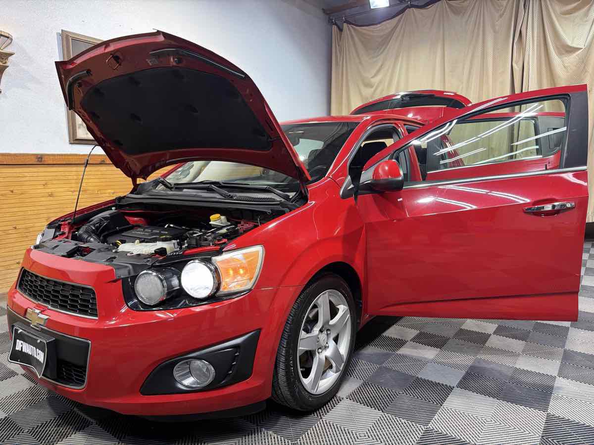 Used 2012 Chevrolet Sonic LTZ FWD image 10