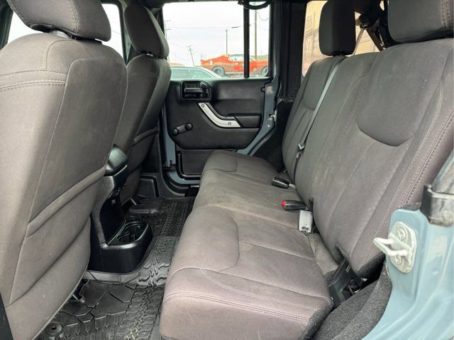 Used 2014 Jeep Wrangler Unlimited Sport w/ Connectivity Group image 17