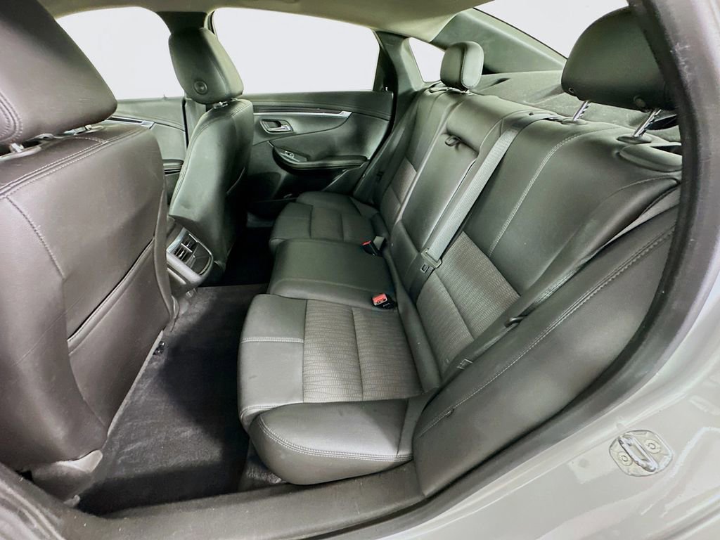 Used 2019 Chevrolet Impala LT image 32