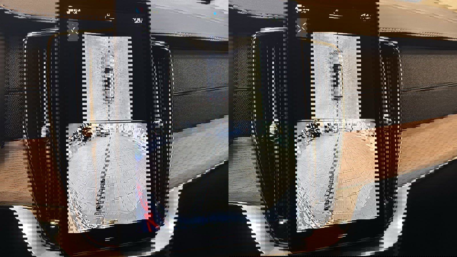 New 2026 Volvo XC90 B6 Plus w/ Protection Package Premier image 18