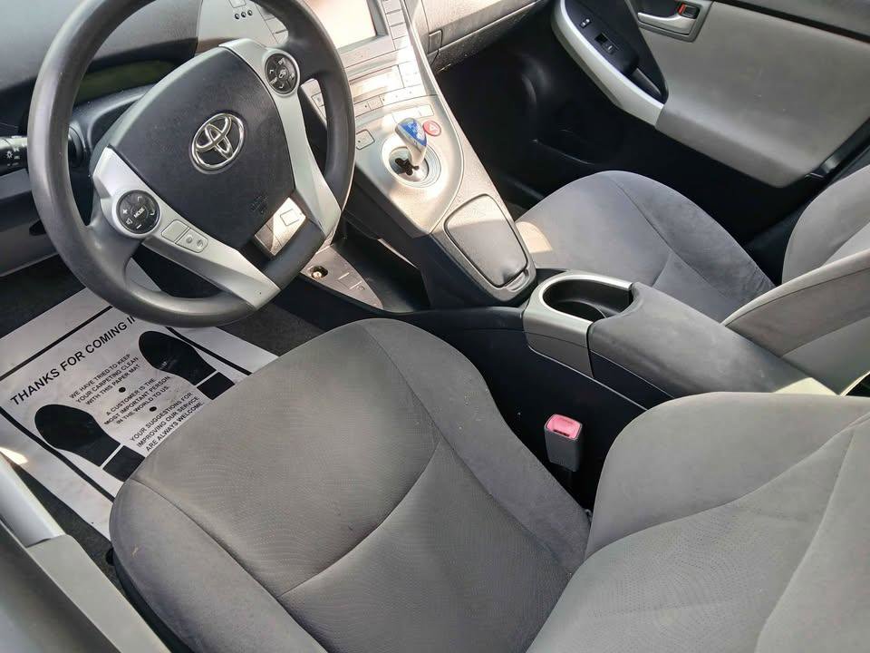Used 2012 Toyota Prius Two image 19