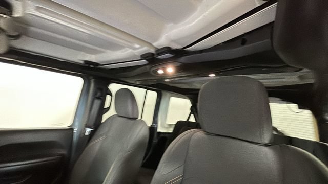Used 2024 Jeep Wrangler Unlimited w/ Convenience Group AWD/4WD image 11