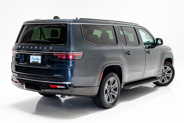 Certified 2024 Jeep Wagoneer L Series II w/ Flexible Seating Group AWD/4WD image 39