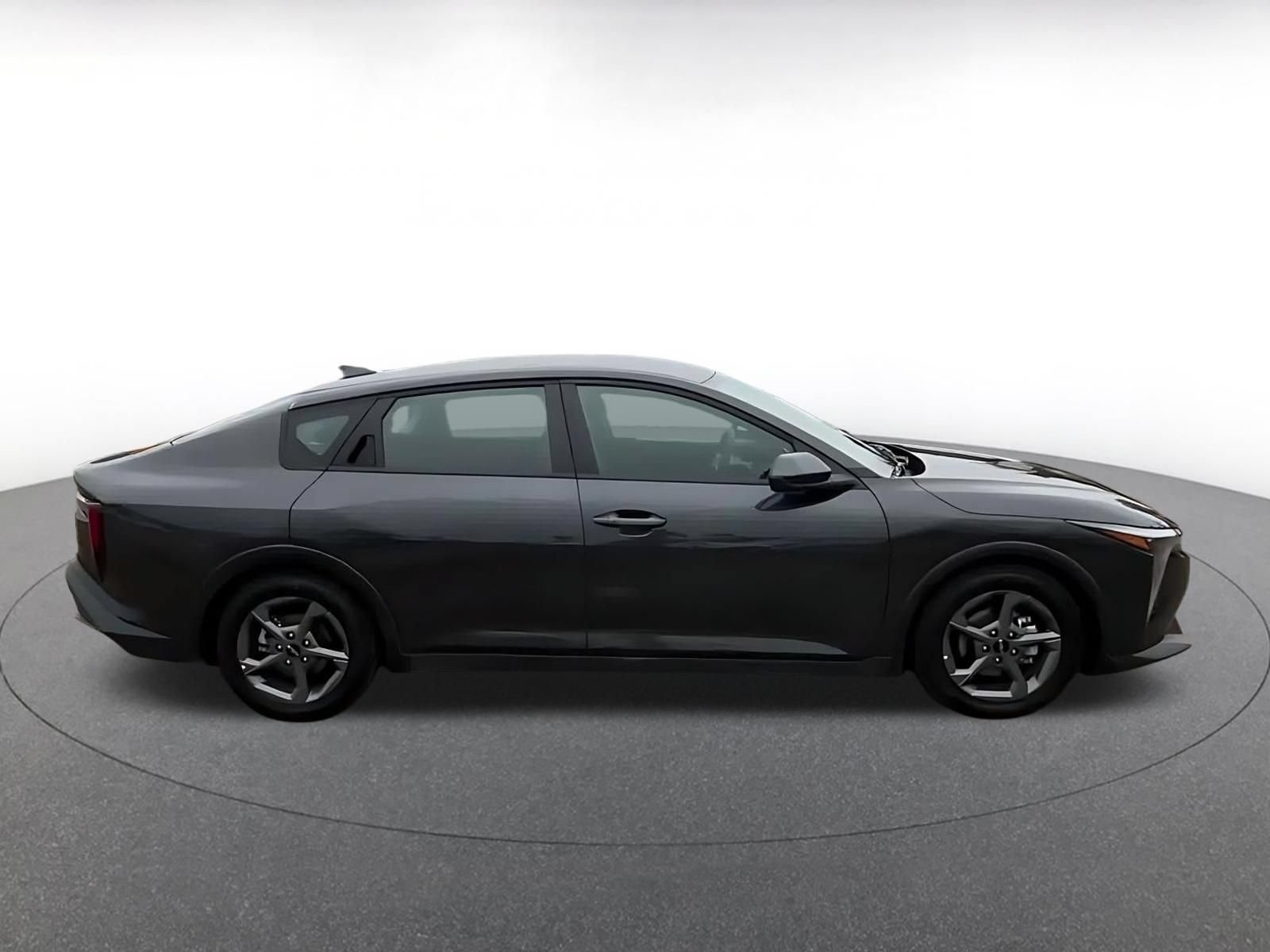 Used 2025 Kia K4 FWD image 16