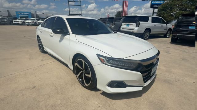 Used 2022 Honda Accord Sport image 2