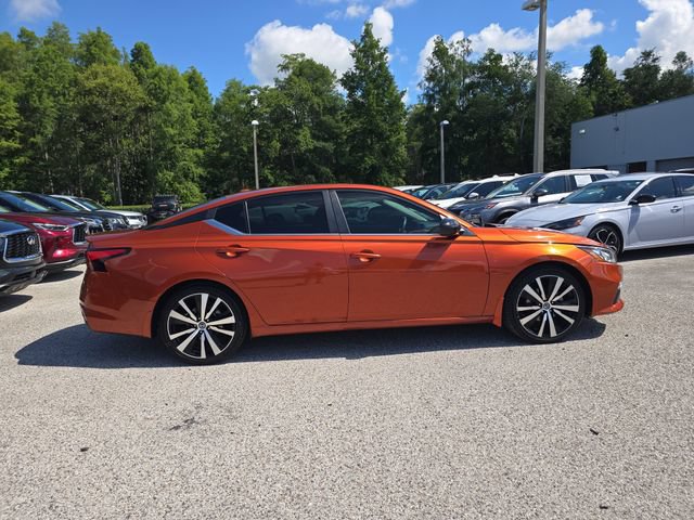 Certified 2021 Nissan Altima 2.5 SR FWD image 9