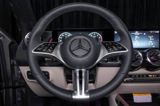 Certified 2025 Mercedes-Benz GLB 250 image 21