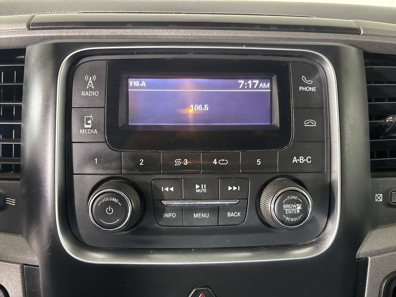 Used 2016 RAM 2500 Tradesman w/ Chrome Appearance Group AWD/4WD image 16