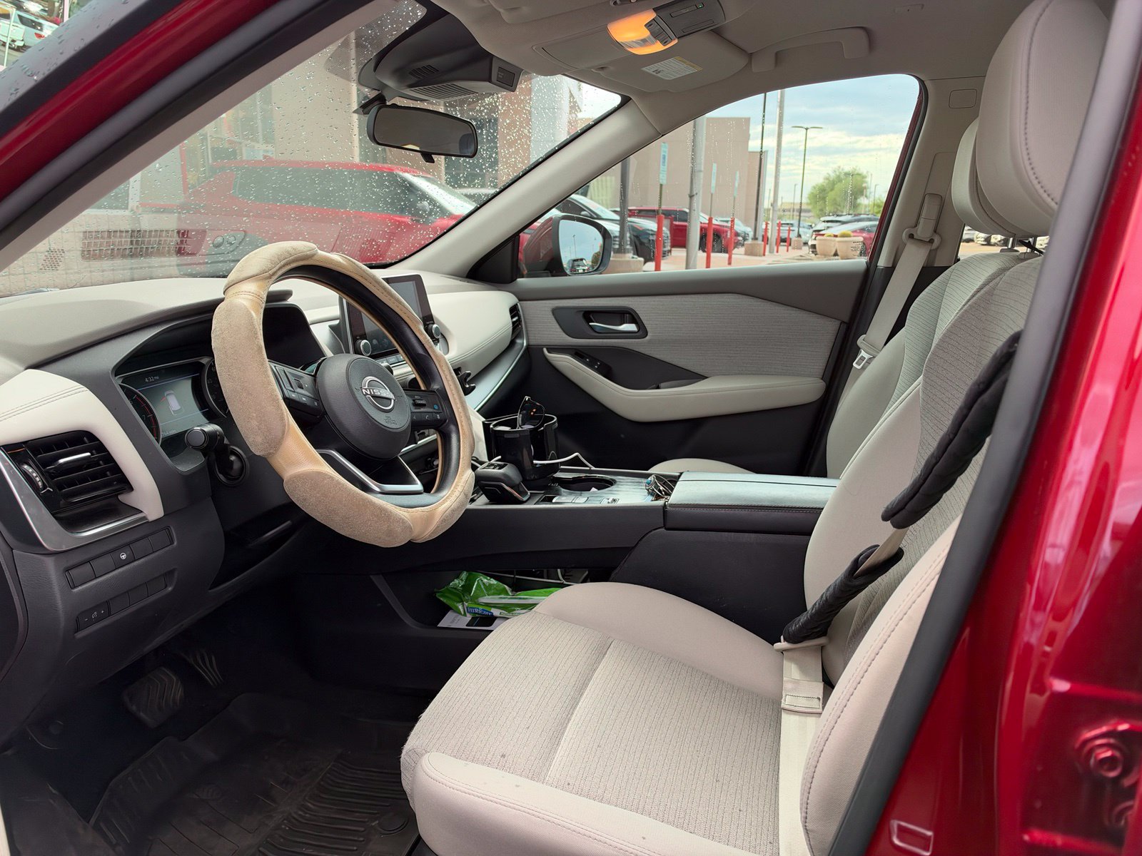 Certified 2022 Nissan Rogue SV FWD image 5