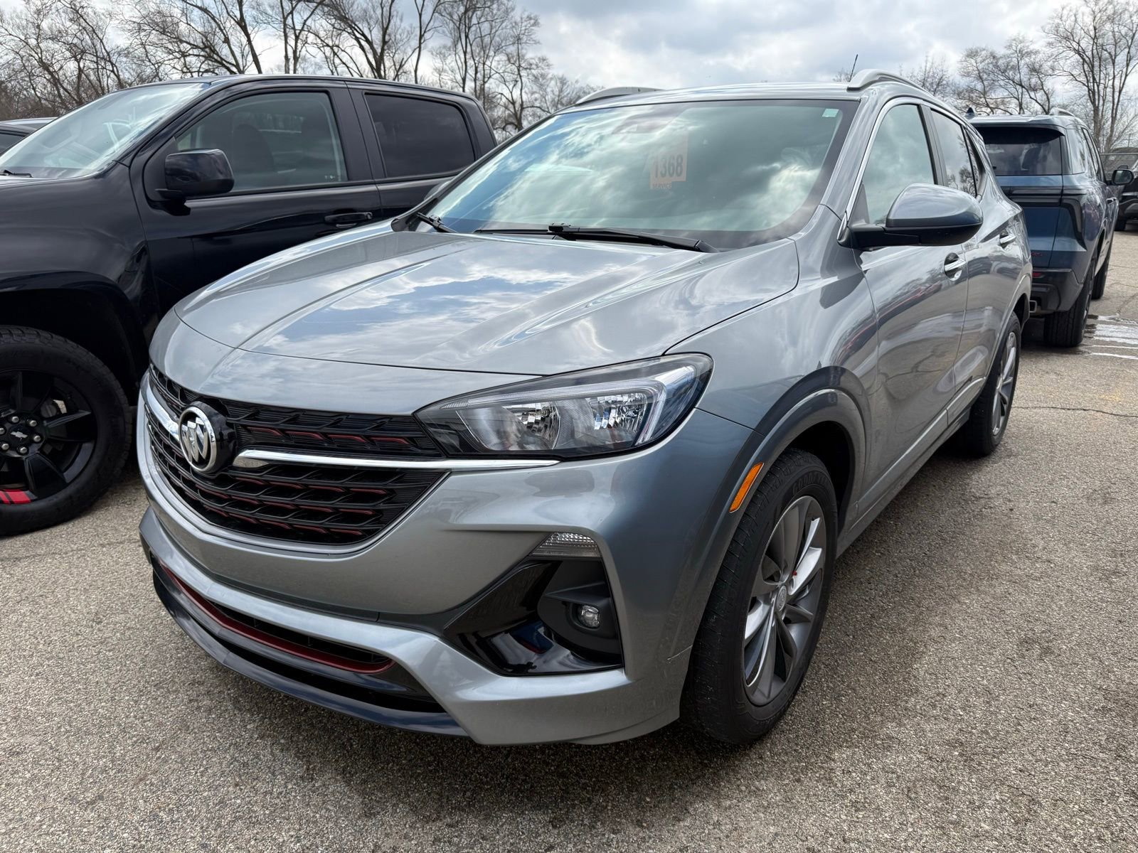 Used 2023 Buick Encore GX Select w/ Sport Touring Package image 5